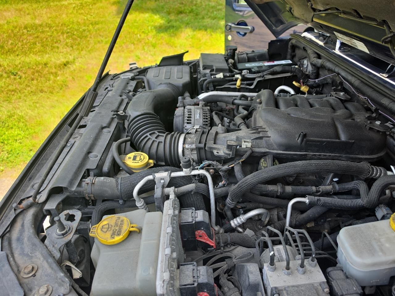 Jeep Wrangler Unlimited 4WD 4dr Sahara 2013