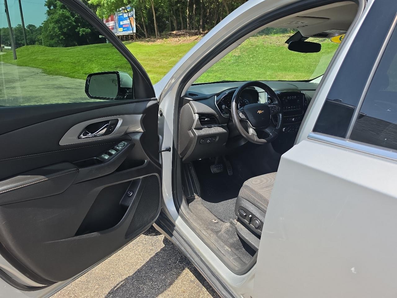 Chevrolet Traverse AWD 4dr LT Cloth w/1LT 2019