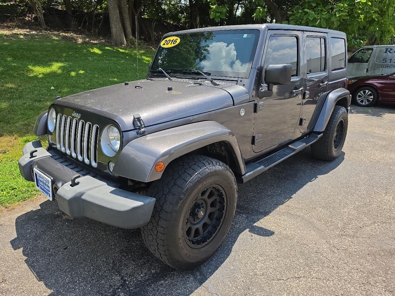 Jeep Wrangler Unlimited 4WD 4dr Sahara 2016