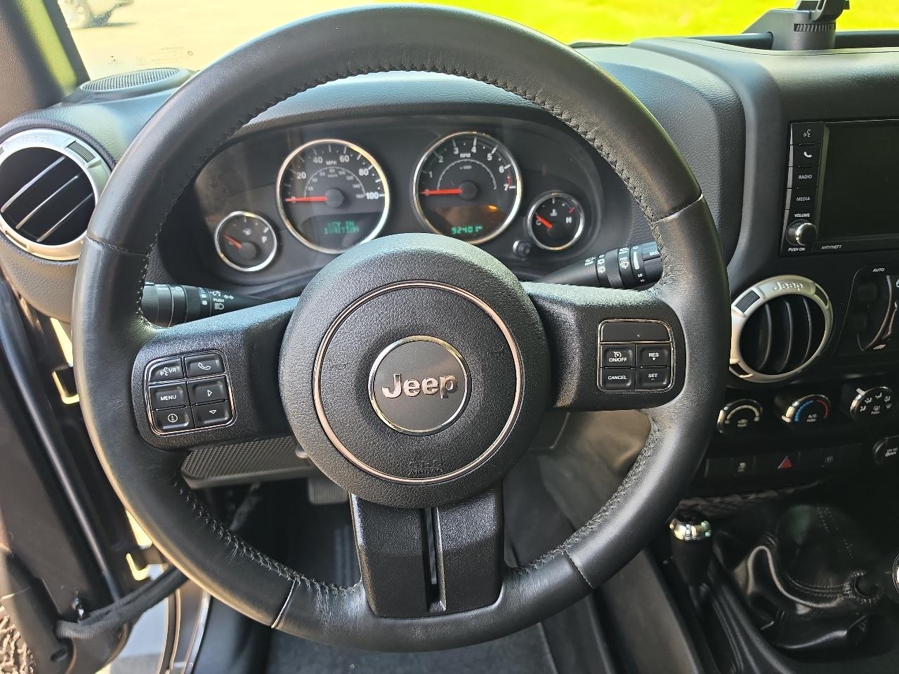 Jeep Wrangler Unlimited 4WD 4dr Sahara 2016