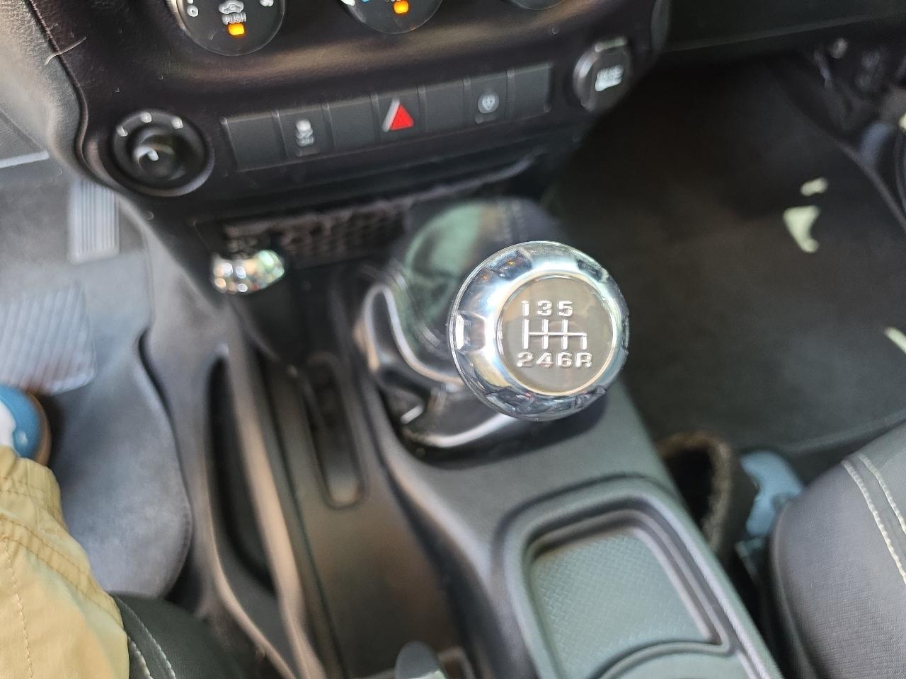 Jeep Wrangler Unlimited 4WD 4dr Sahara 2016