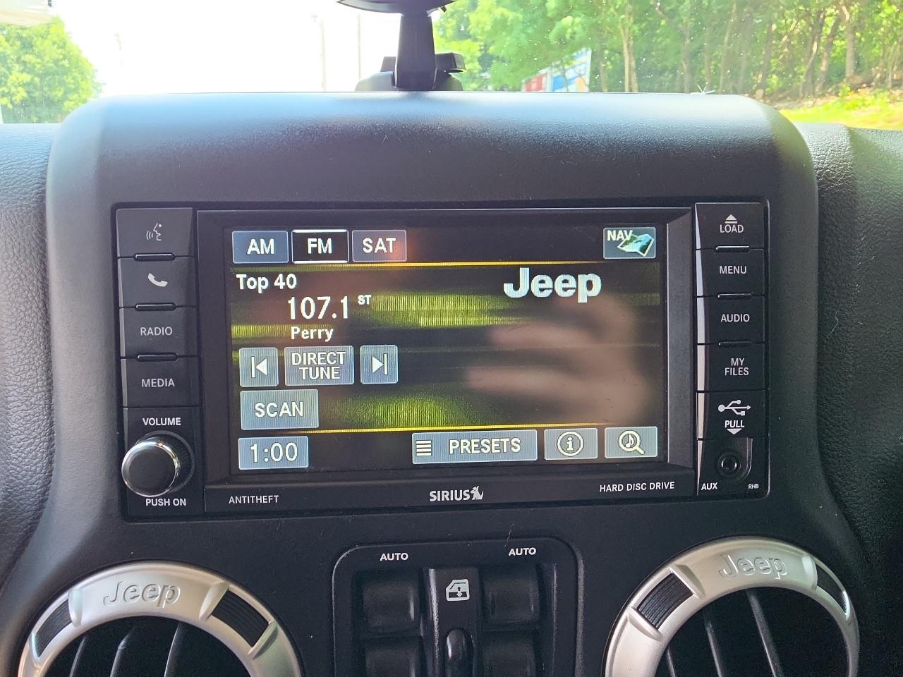 Jeep Wrangler Unlimited 4WD 4dr Sahara 2016