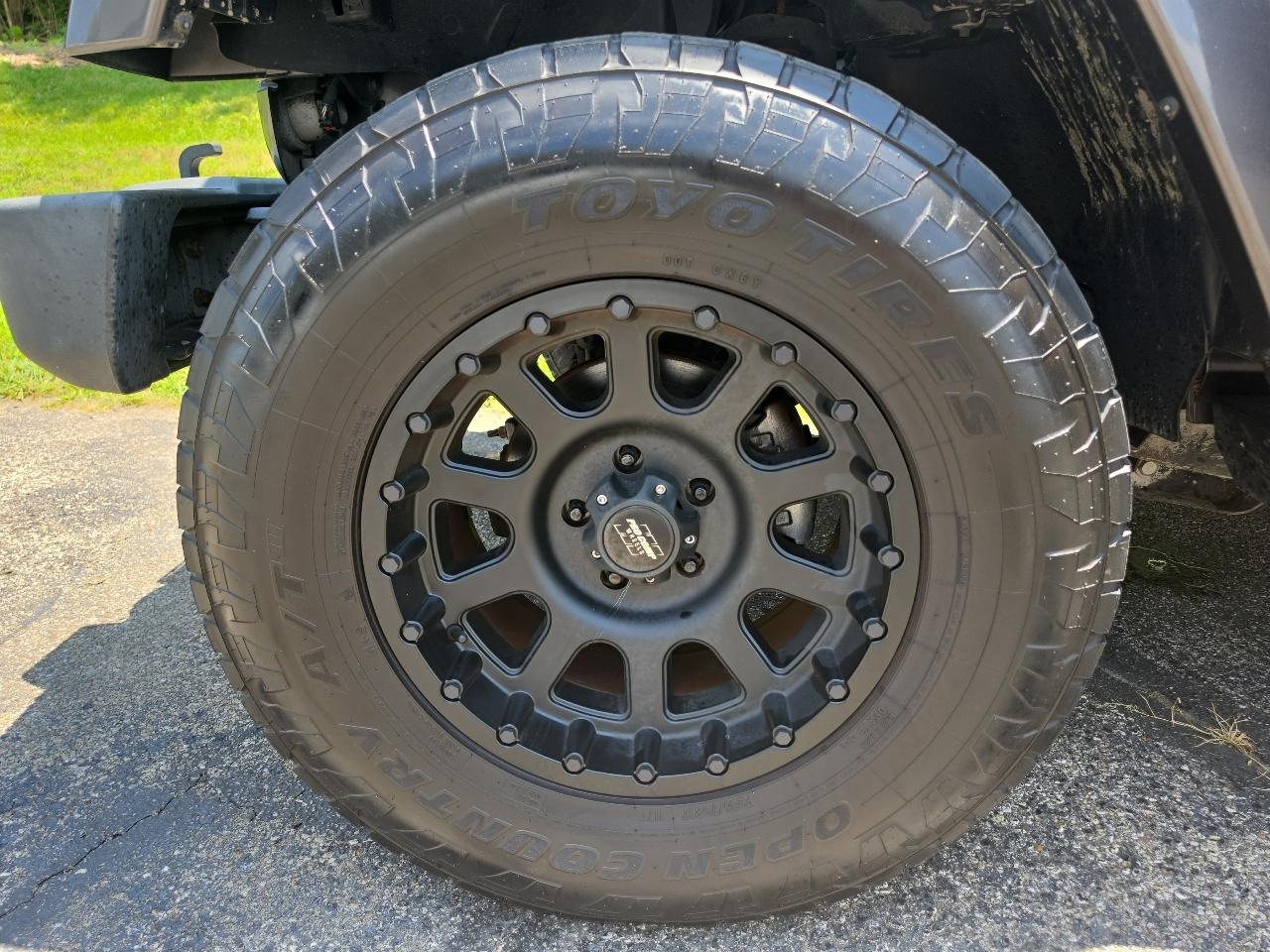 Jeep Wrangler Unlimited 4WD 4dr Sahara 2016