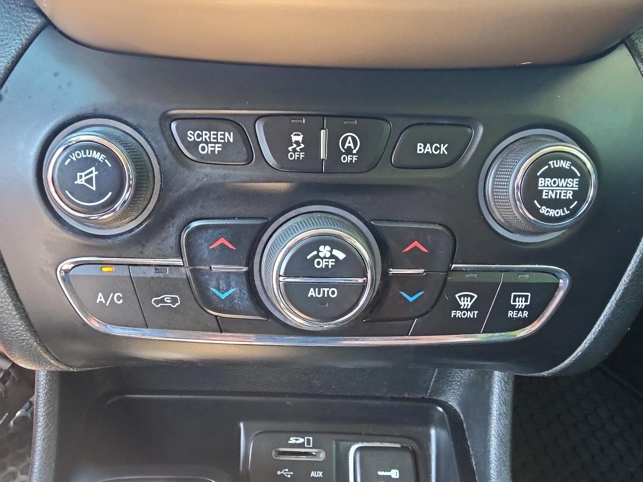 Jeep Cherokee 4WD 4dr Latitude 2016