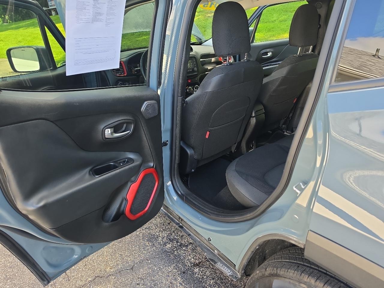 Jeep Renegade 4WD 4dr Trailhawk 2015