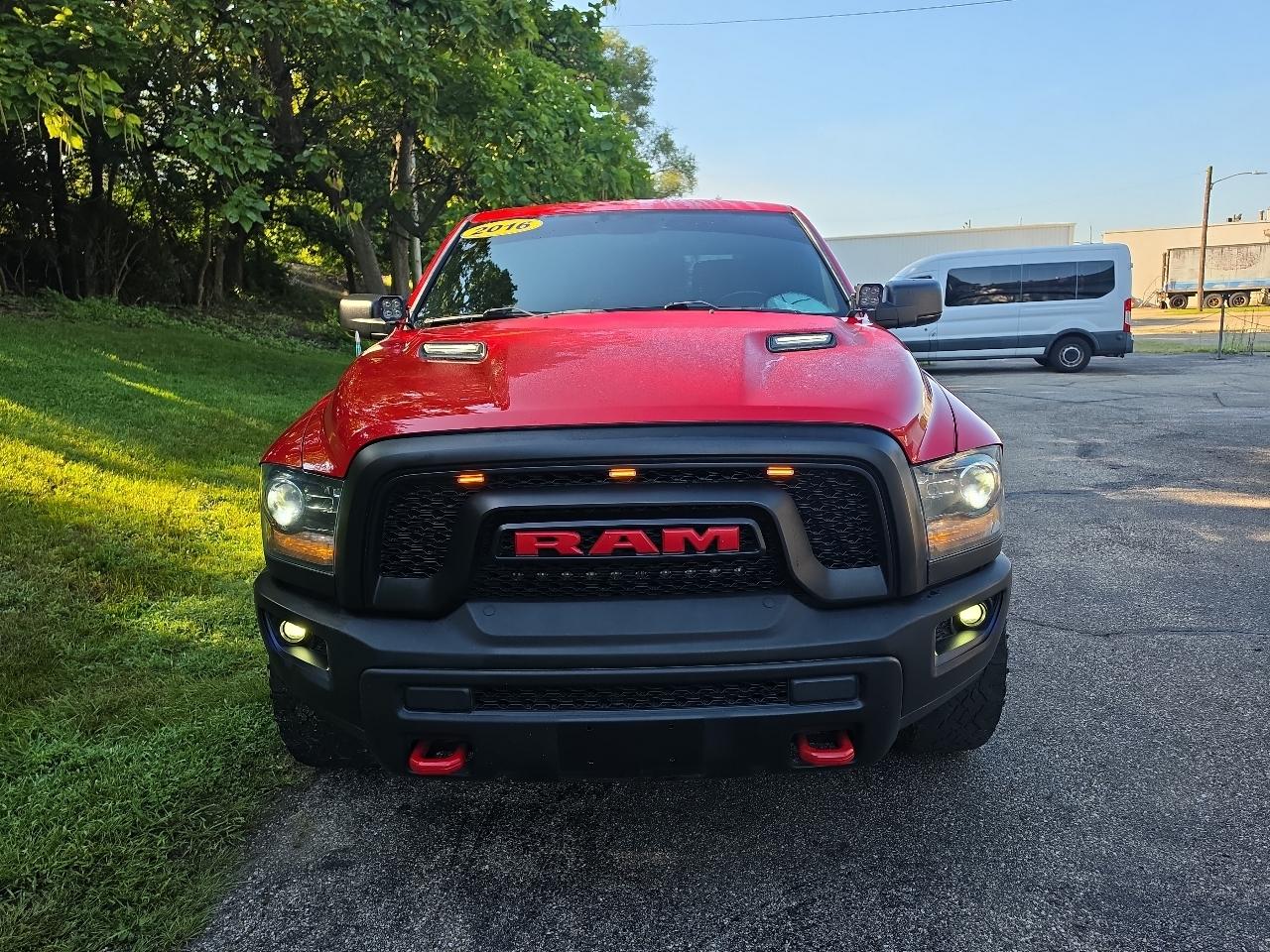 RAM 1500 4WD Crew Cab 140.5" Rebel 2016