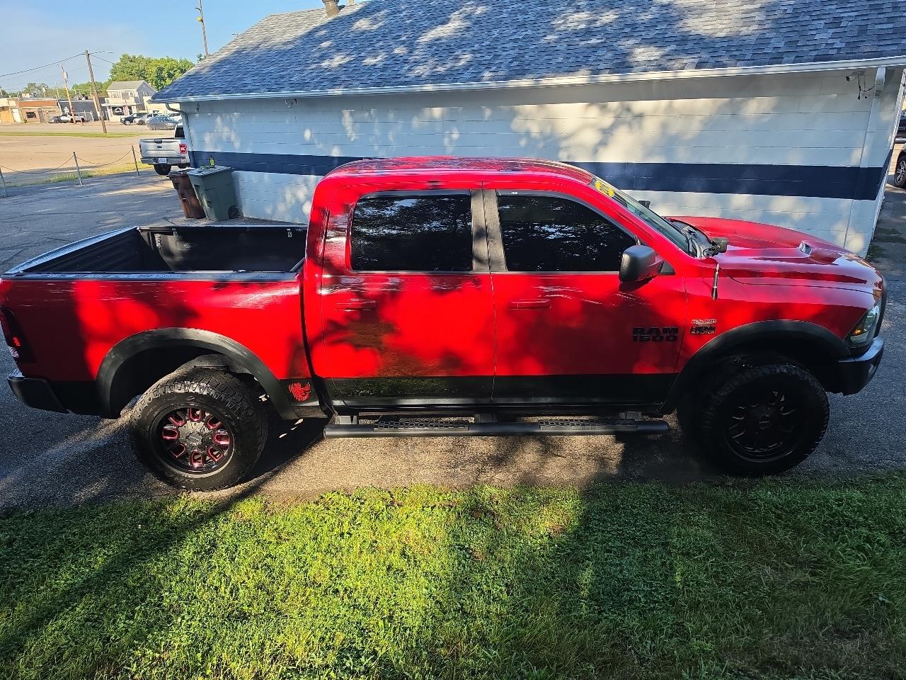 RAM 1500 4WD Crew Cab 140.5" Rebel 2016