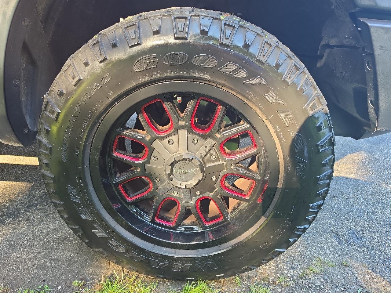 RAM 1500 4WD Crew Cab 140.5" Rebel 2016