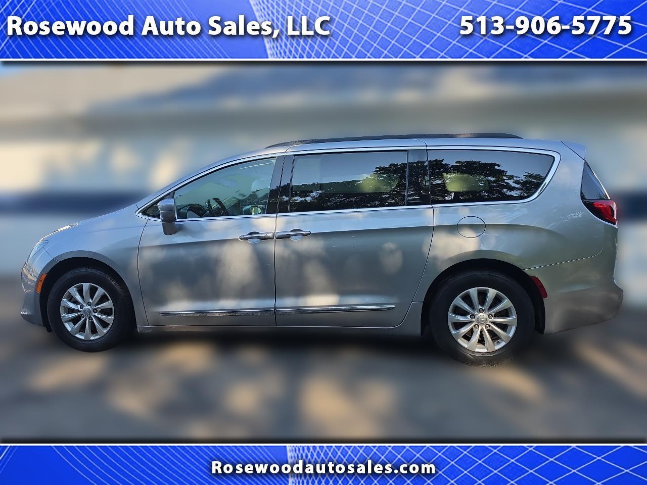 2017 Chrysler Pacifica Touring-L FWD