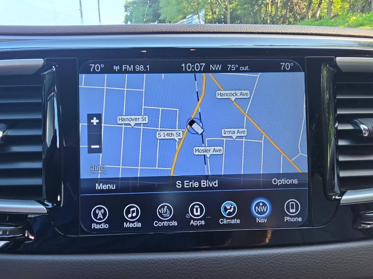 Chrysler Pacifica Touring-L FWD 2017