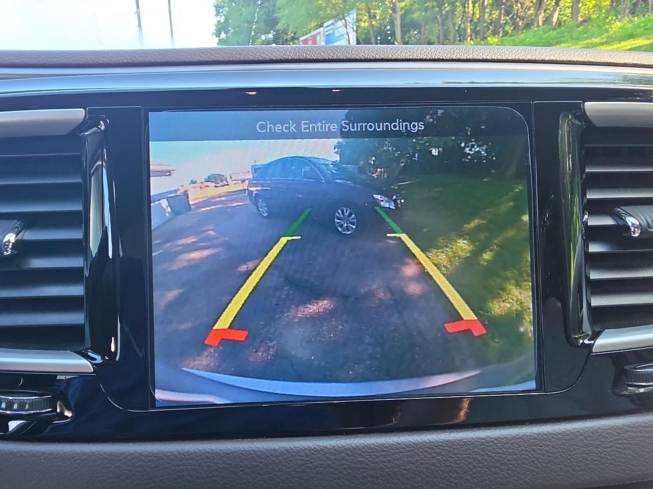 Chrysler Pacifica Touring-L FWD 2017