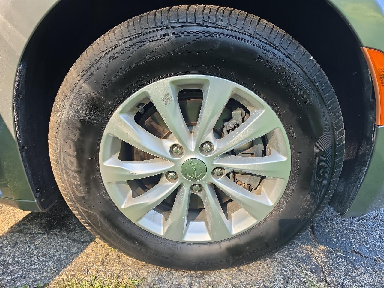 Chrysler Pacifica Touring-L FWD 2017