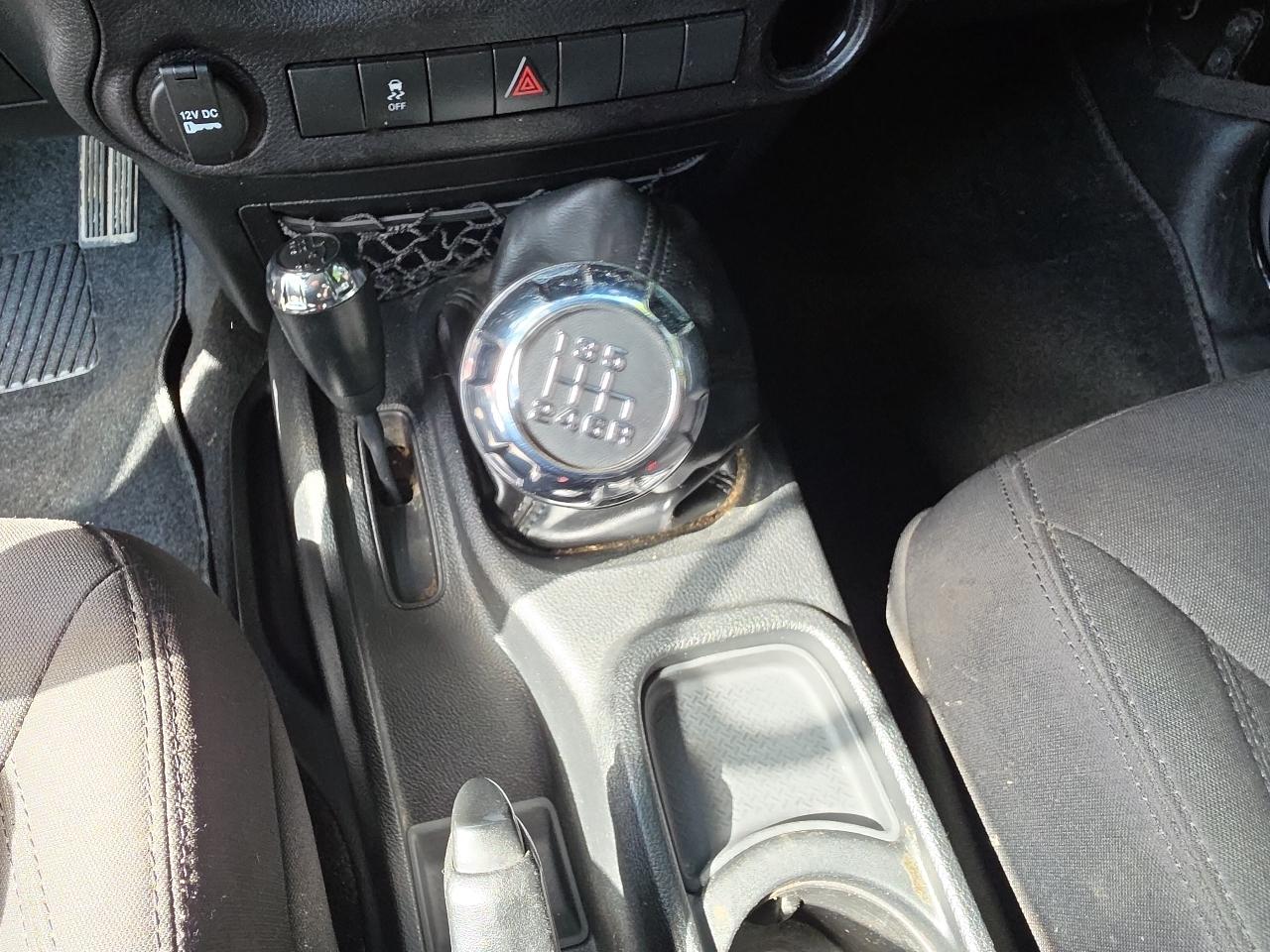 Jeep Wrangler 4WD 2dr Sport 2015