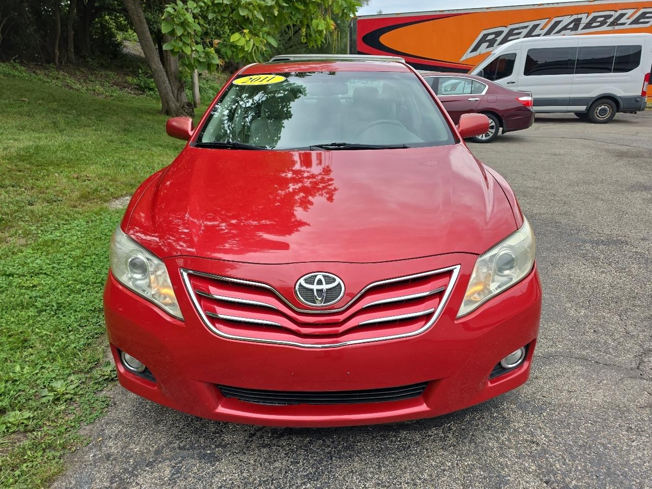 Toyota Camry 4dr Sdn I4 Man LE (Natl) 2011