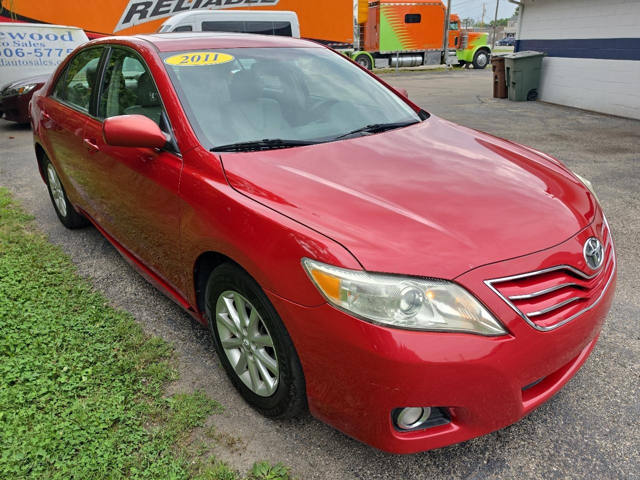 Toyota Camry 4dr Sdn I4 Man LE (Natl) 2011