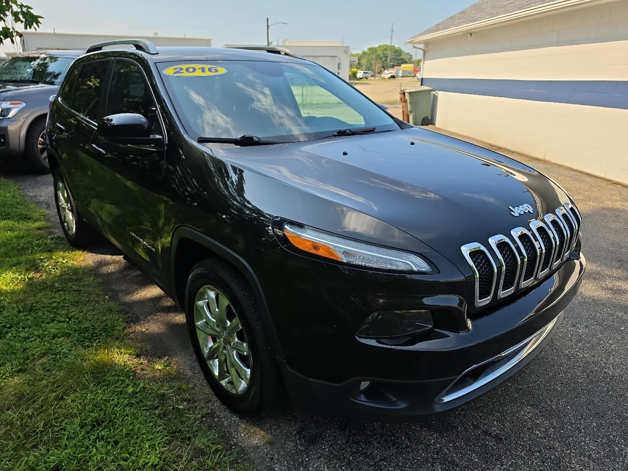 Jeep Cherokee 4WD 4dr Limited 2016