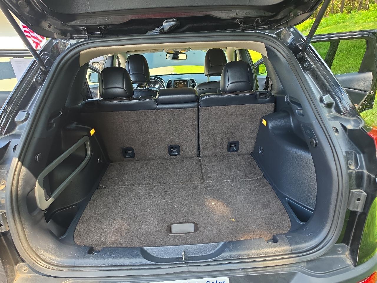 Jeep Cherokee 4WD 4dr Limited 2016