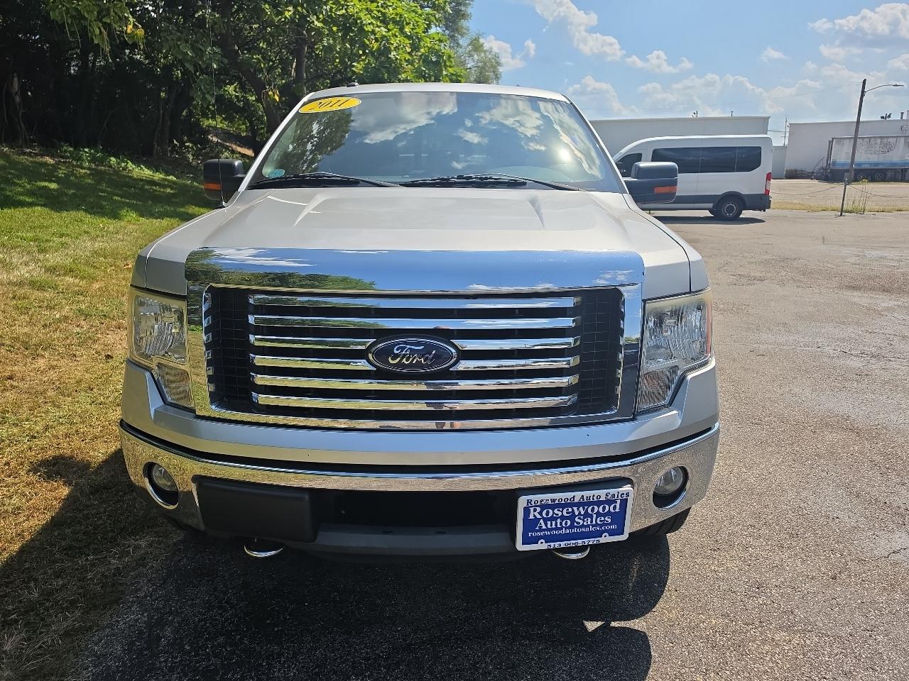 Ford F-150 4WD SuperCab 145" XL 2011