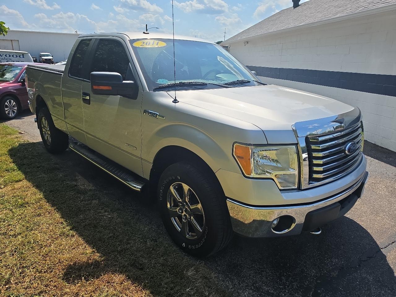 Ford F-150 4WD SuperCab 145" XL 2011