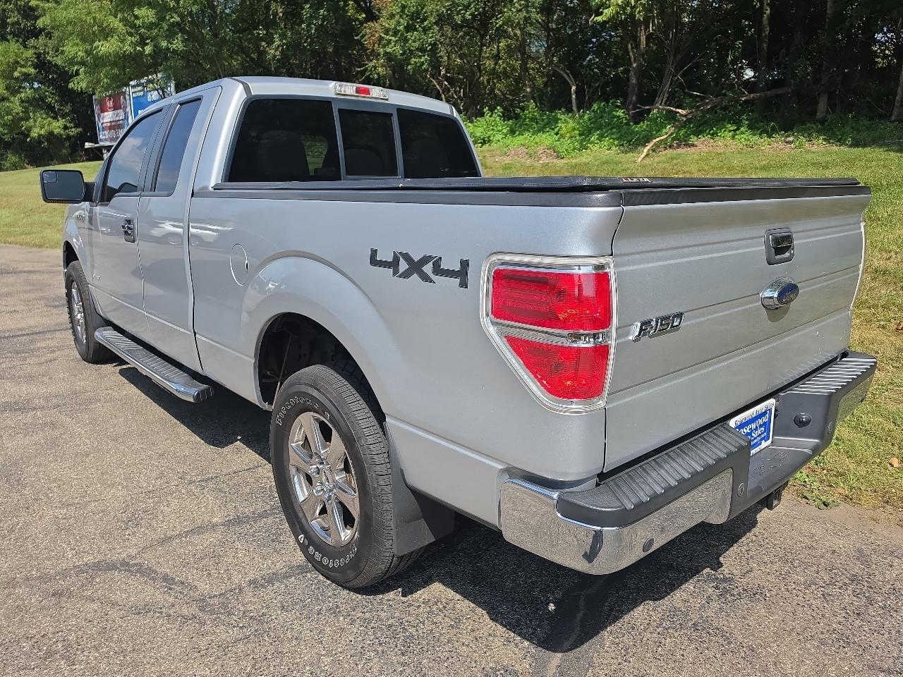 Ford F-150 4WD SuperCab 145" XL 2011