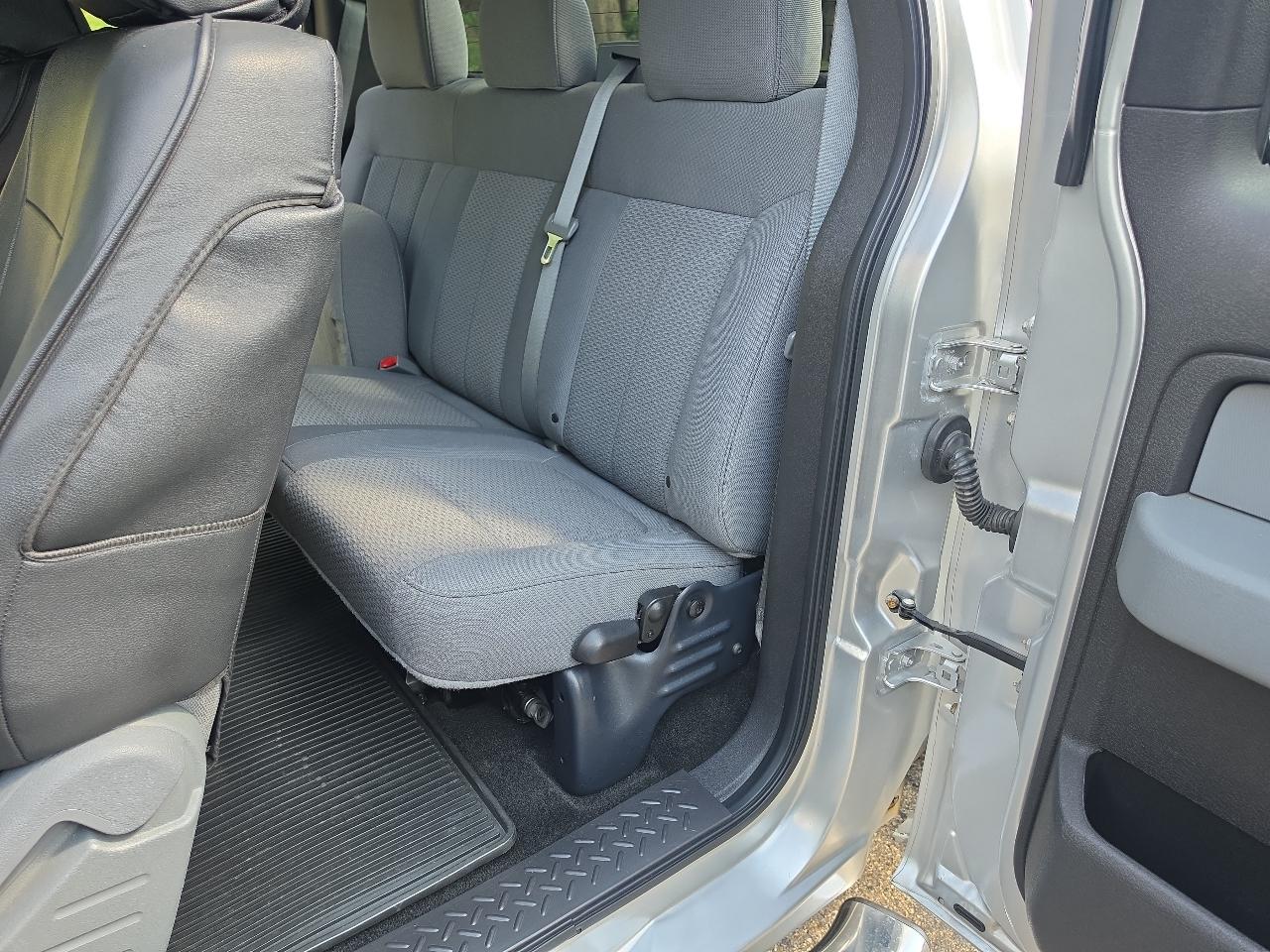 Ford F-150 4WD SuperCab 145" XL 2011