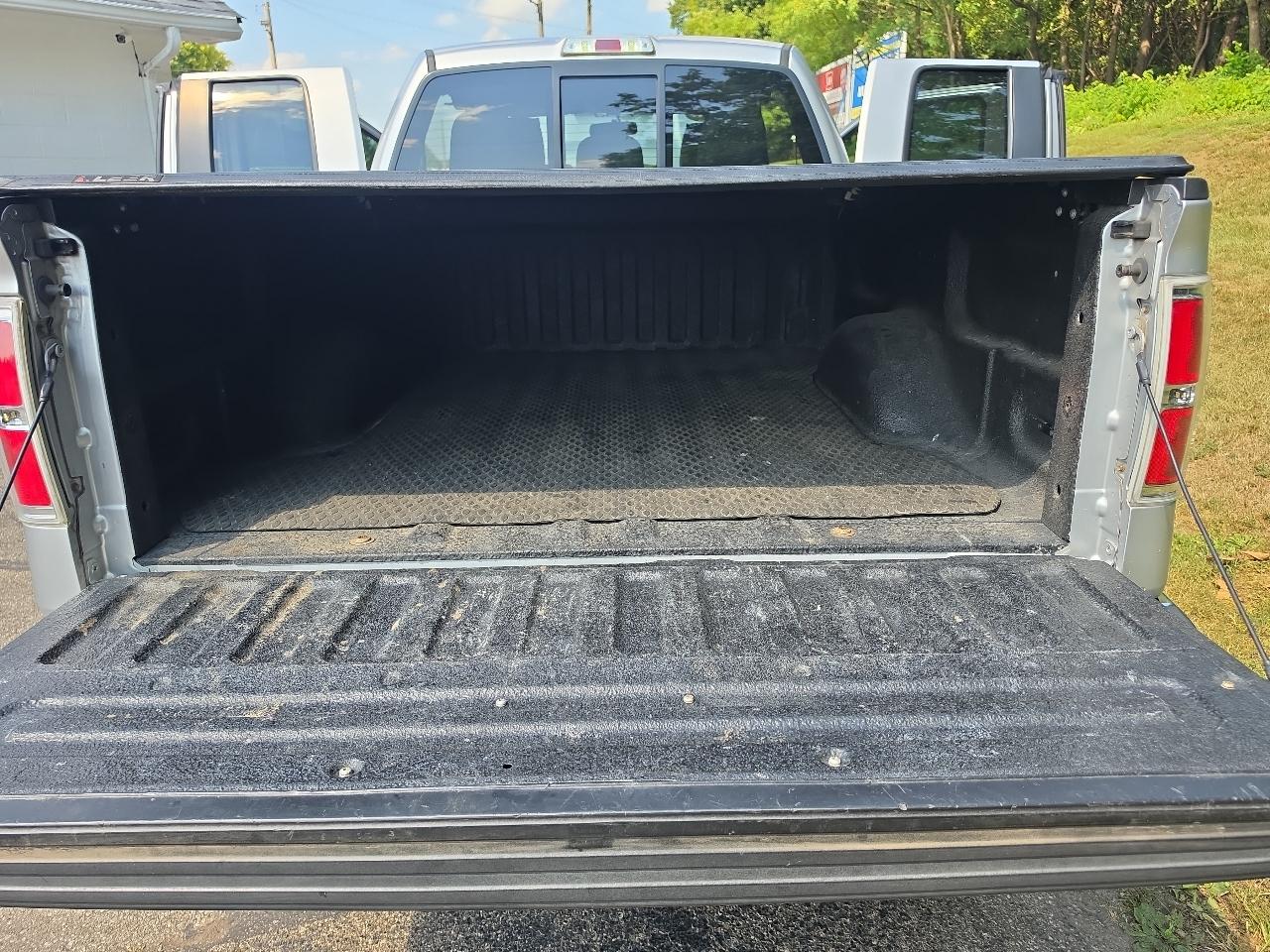 Ford F-150 4WD SuperCab 145" XL 2011