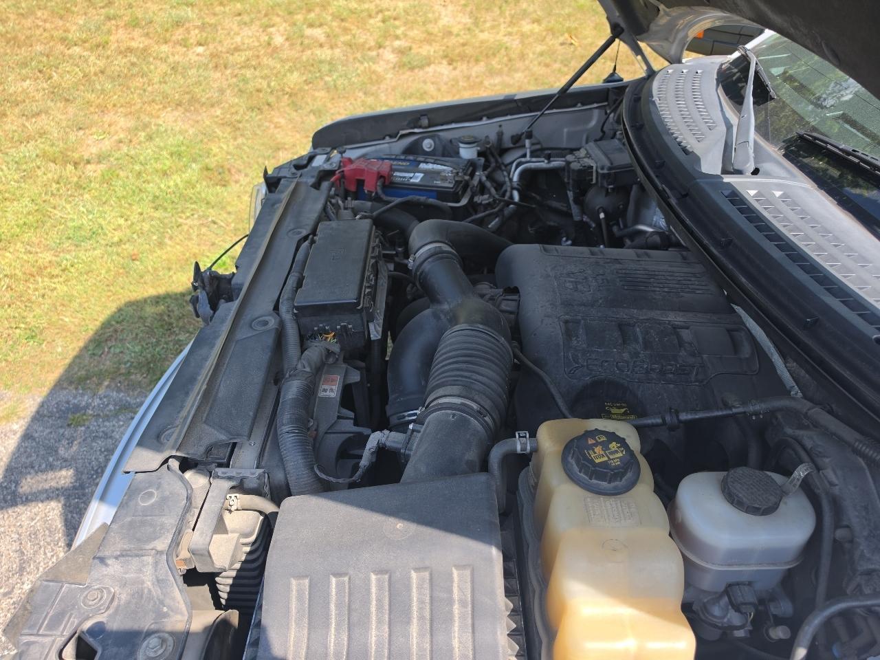 Ford F-150 4WD SuperCab 145" XL 2011