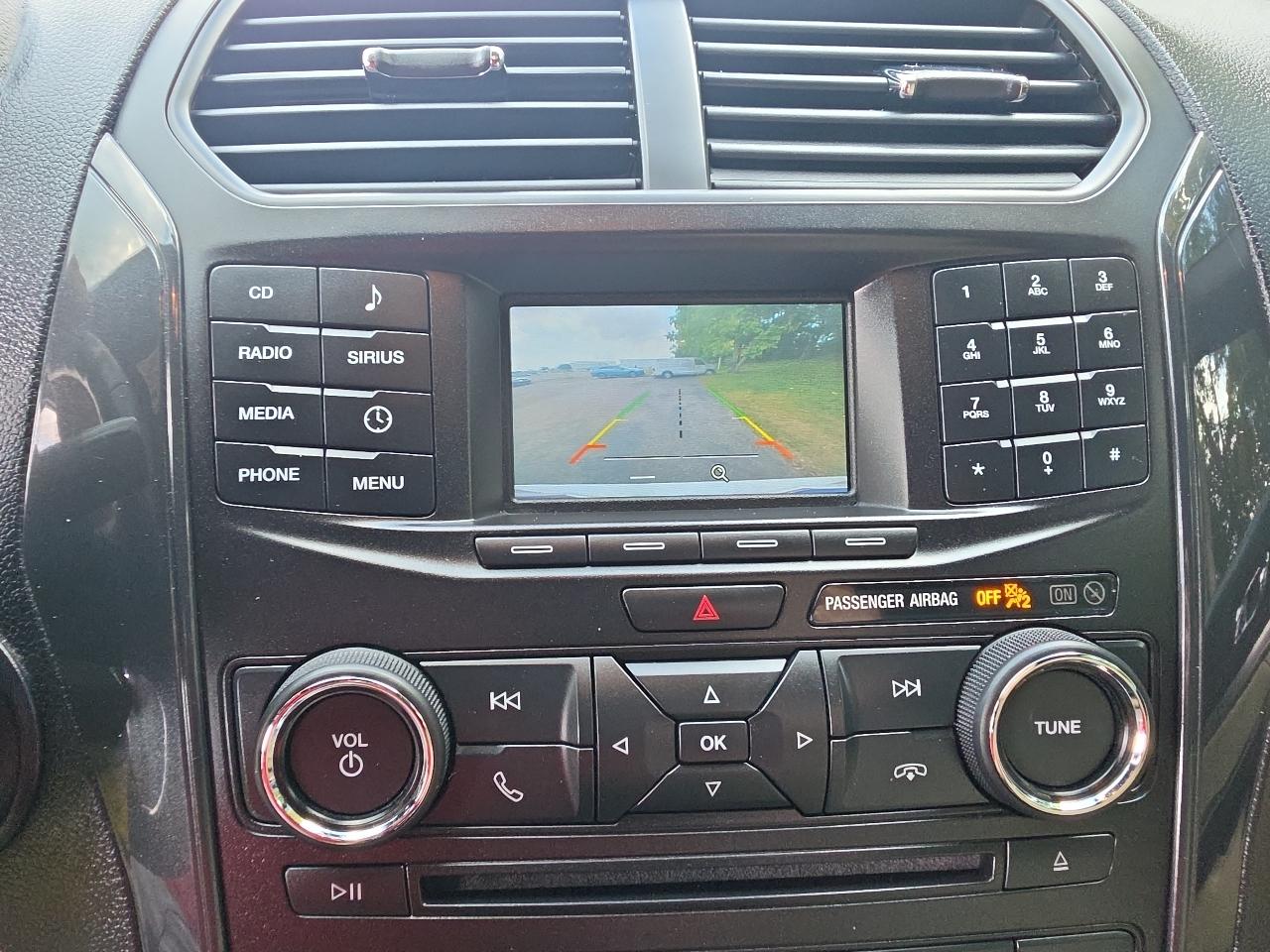 Ford Explorer Base 4WD 2017