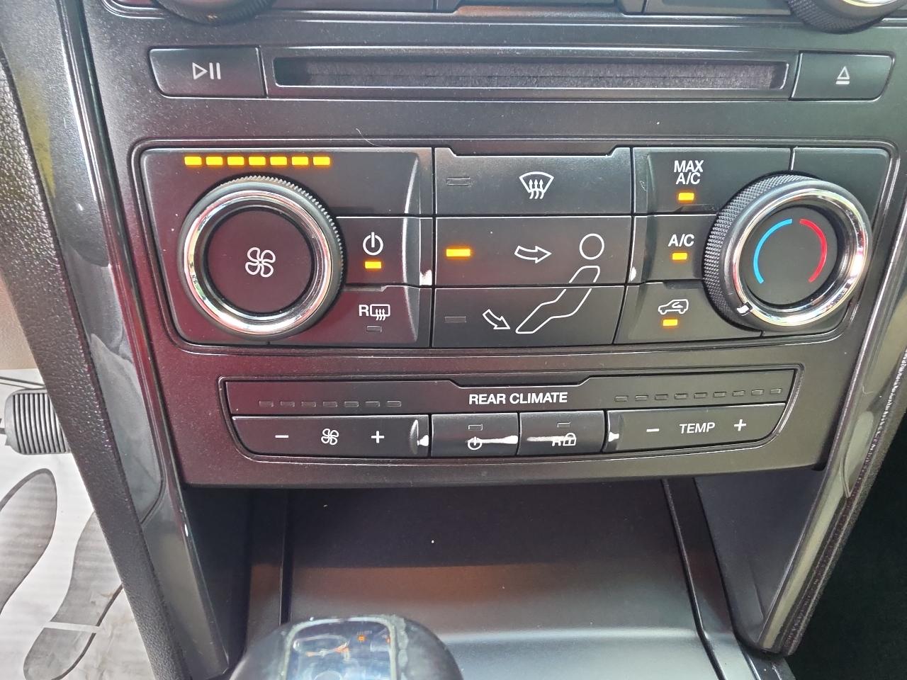 Ford Explorer Base 4WD 2017