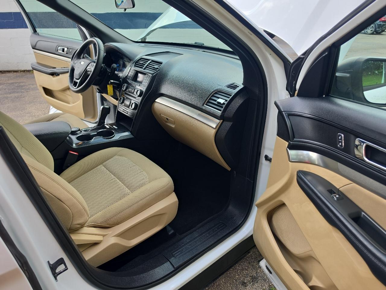 Ford Explorer Base 4WD 2017