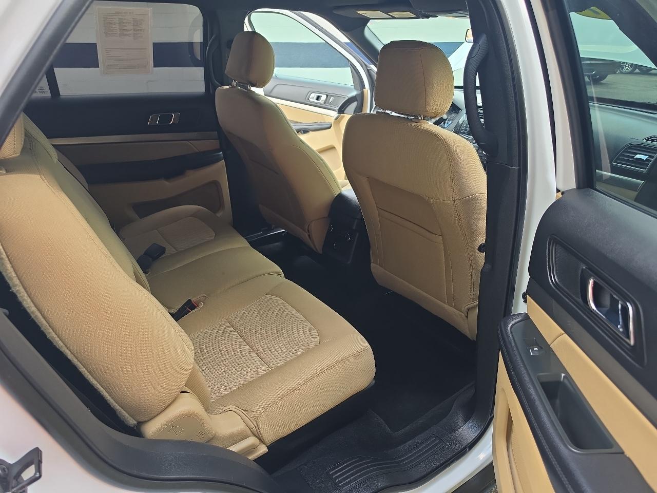 Ford Explorer Base 4WD 2017