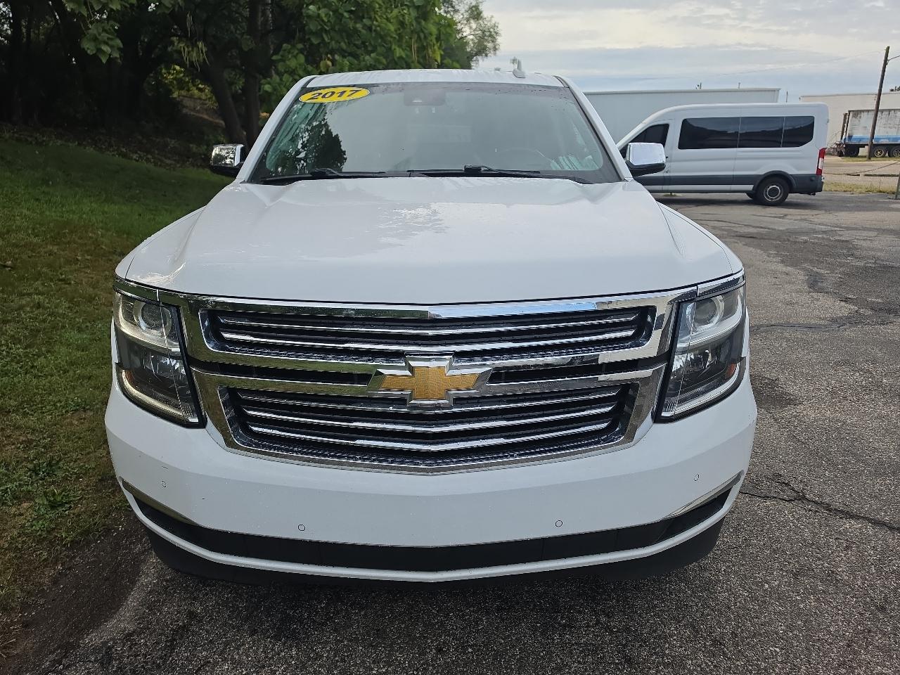 Chevrolet Suburban 4WD 4dr 1500 Premier 2017