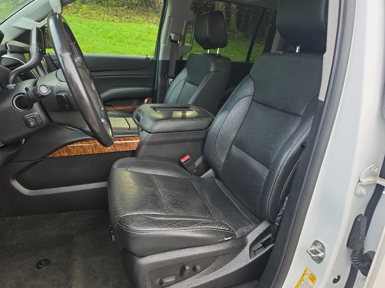 Chevrolet Suburban 4WD 4dr 1500 Premier 2017