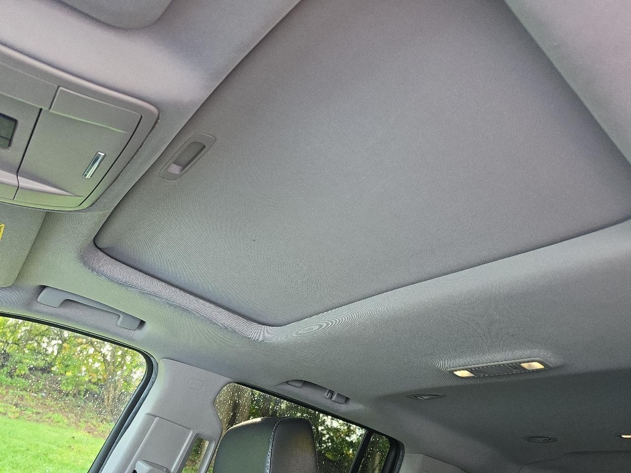 Chevrolet Suburban 4WD 4dr 1500 Premier 2017