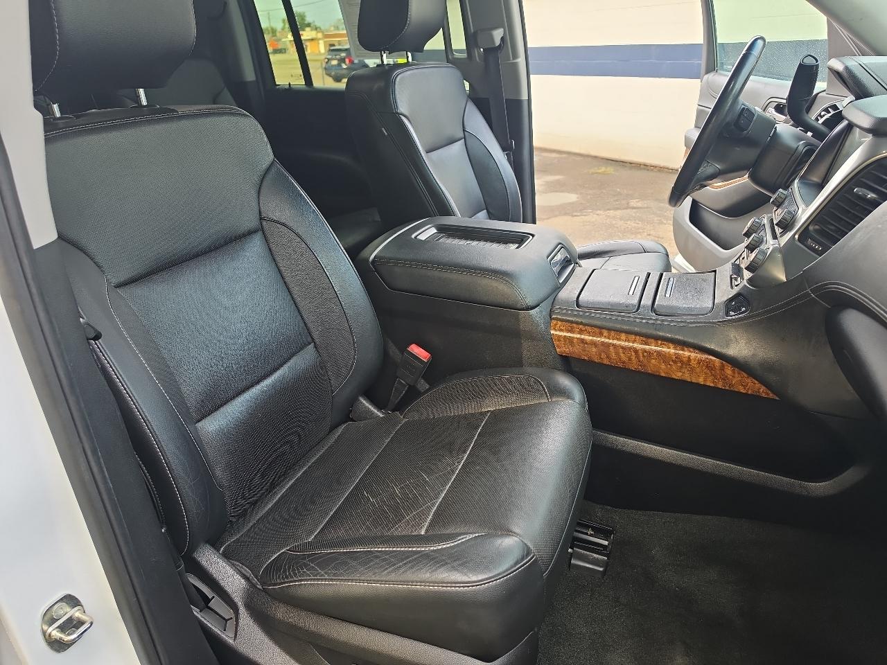 Chevrolet Suburban 4WD 4dr 1500 Premier 2017