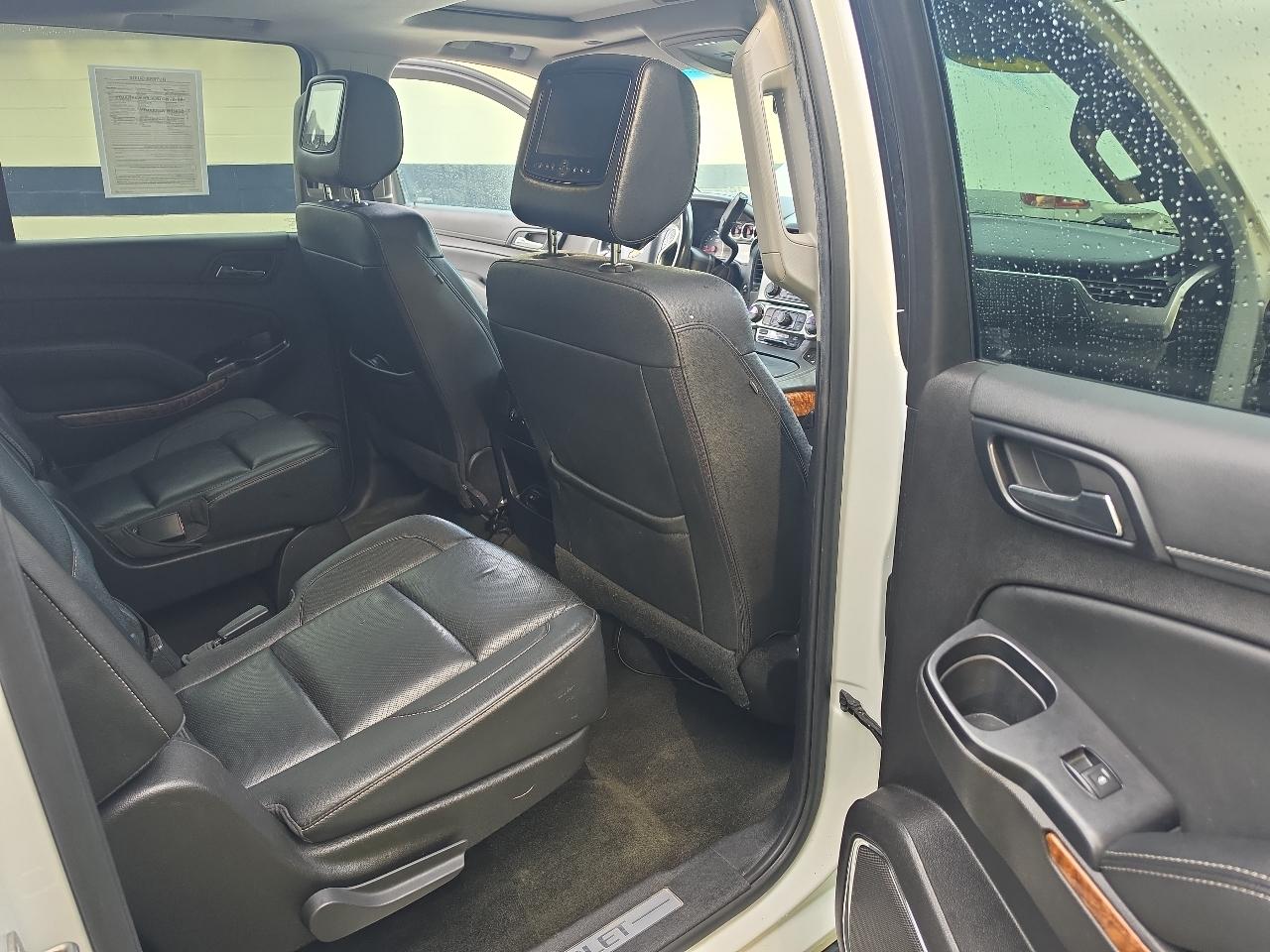 Chevrolet Suburban 4WD 4dr 1500 Premier 2017