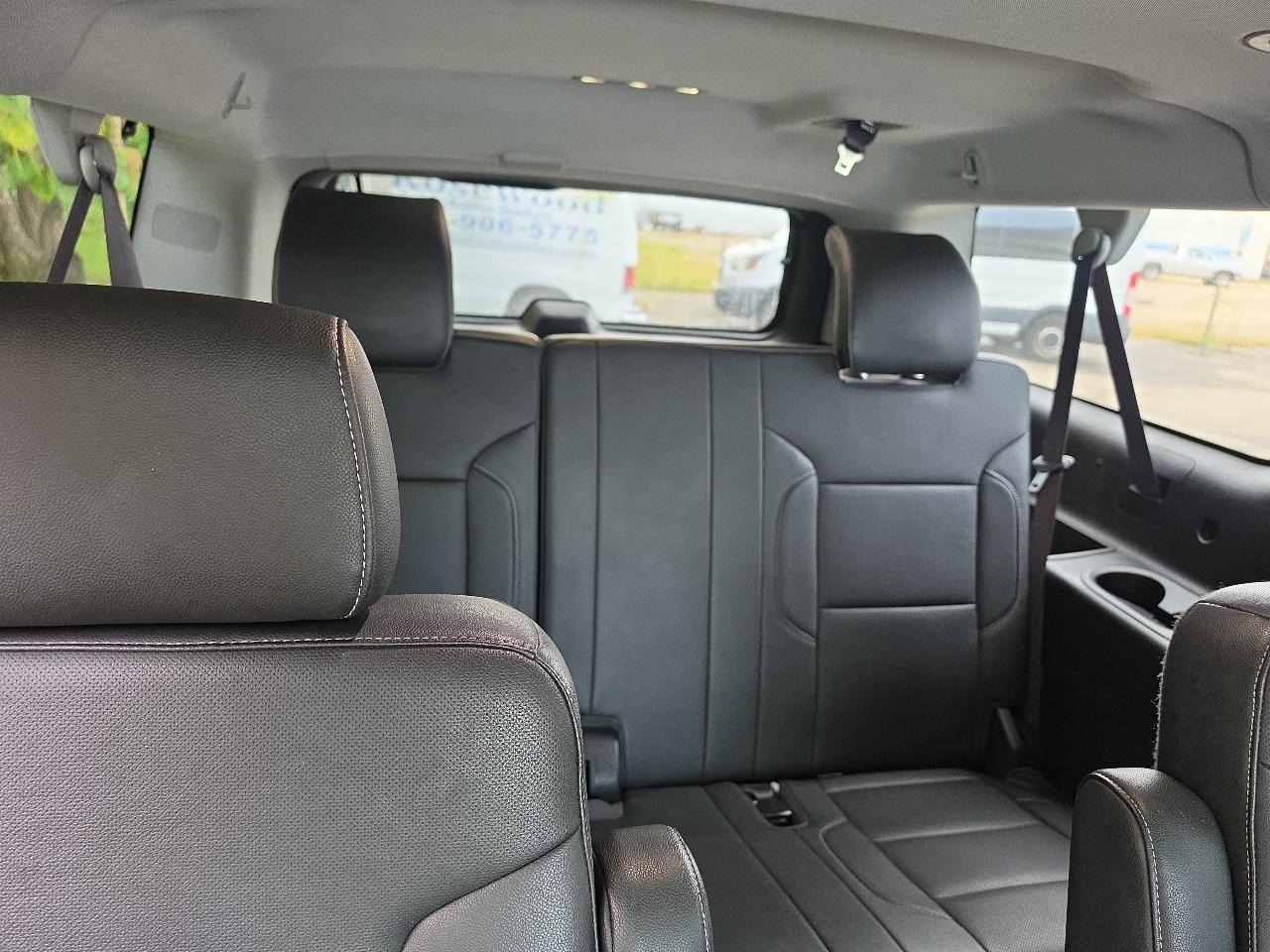 Chevrolet Suburban 4WD 4dr 1500 Premier 2017