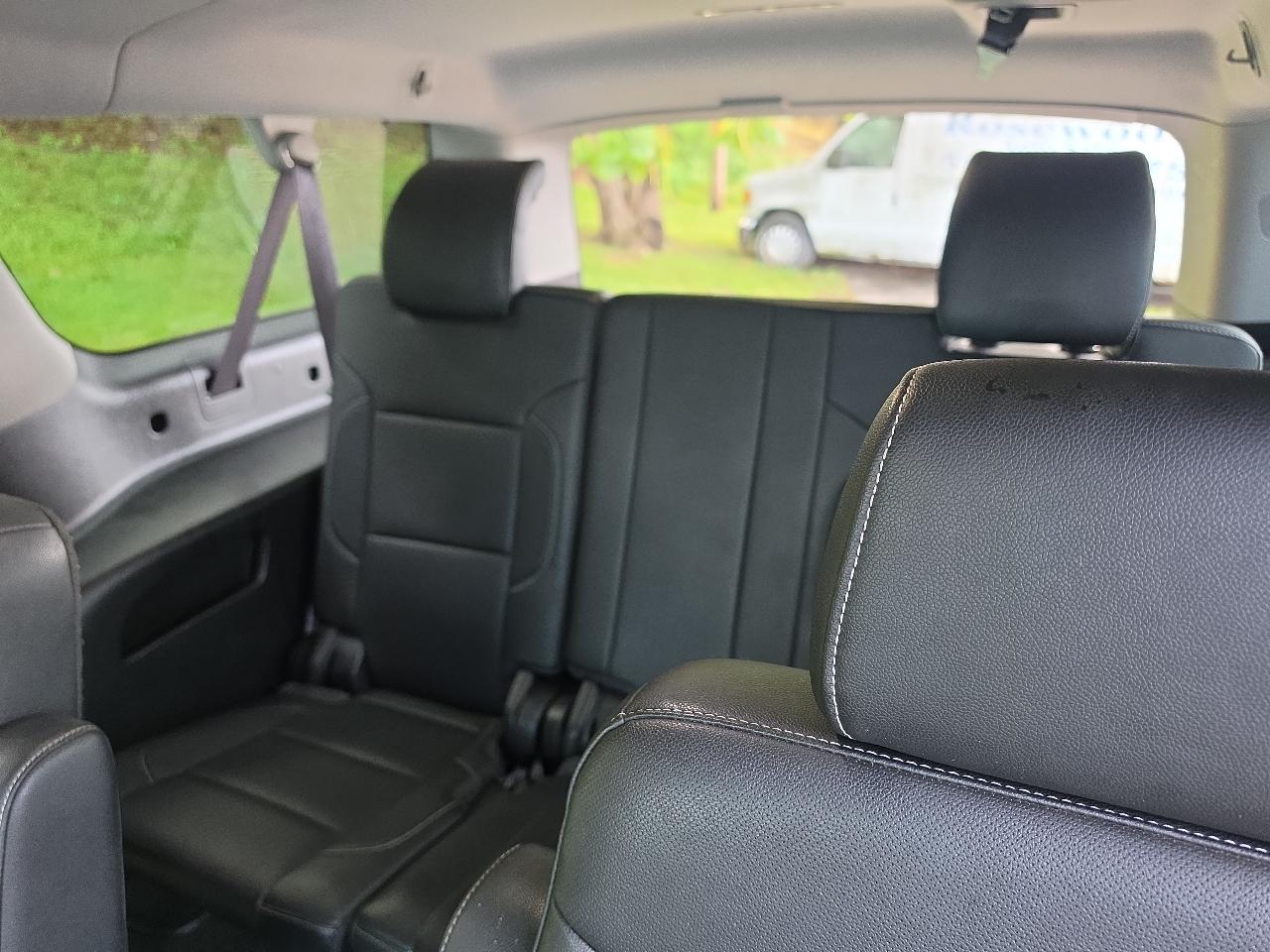 Chevrolet Suburban 4WD 4dr 1500 Premier 2017