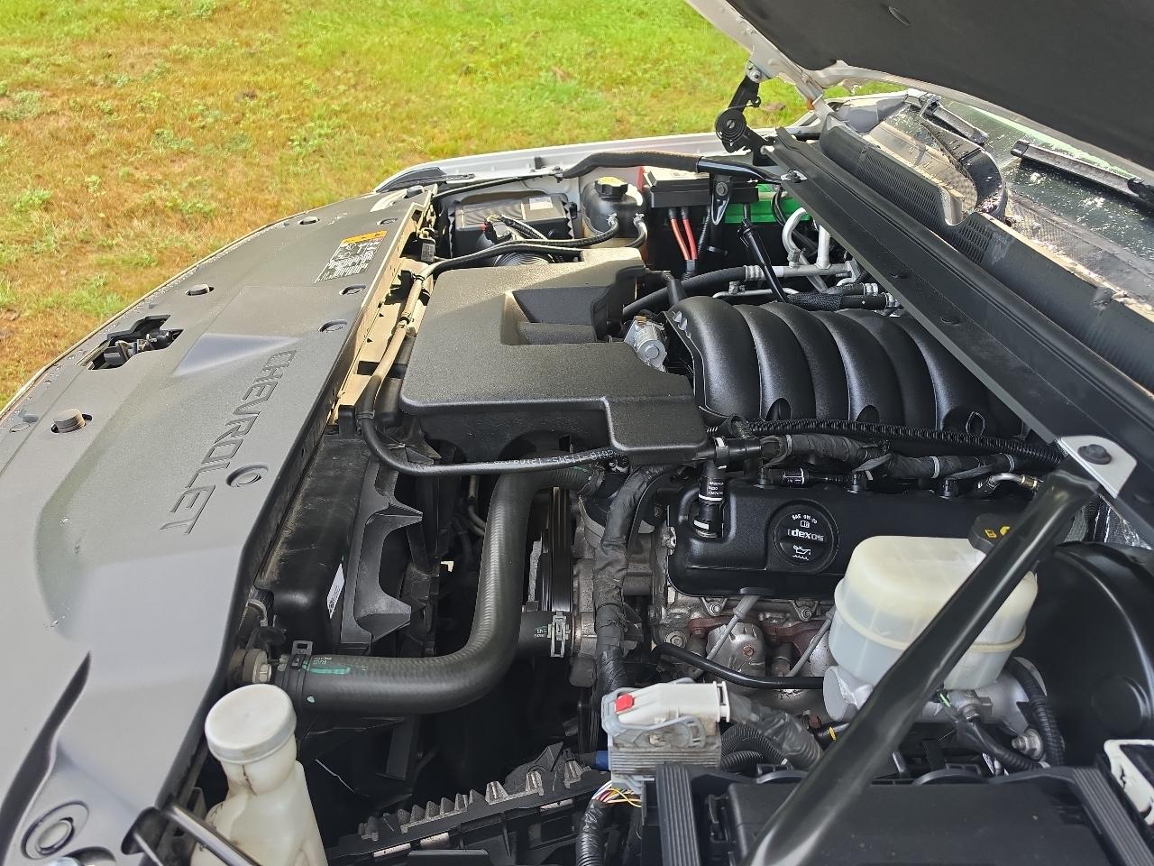 Chevrolet Suburban 4WD 4dr 1500 Premier 2017