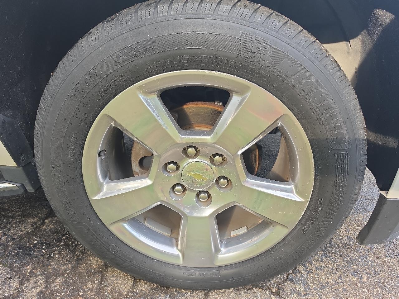 Chevrolet Suburban 4WD 4dr 1500 Premier 2017