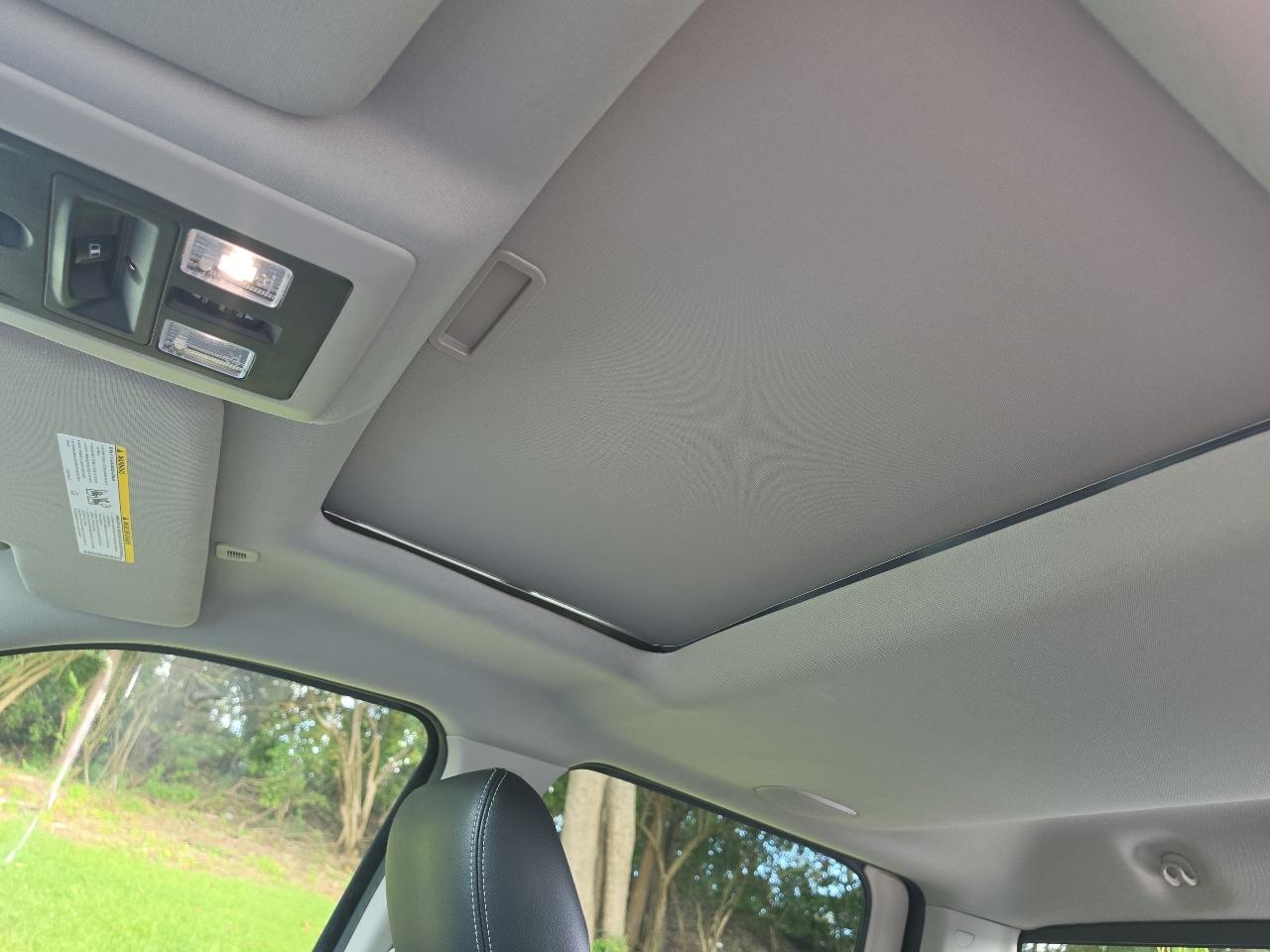 RAM 1500 Night 4x4 Crew Cab 5'7" Box 2017