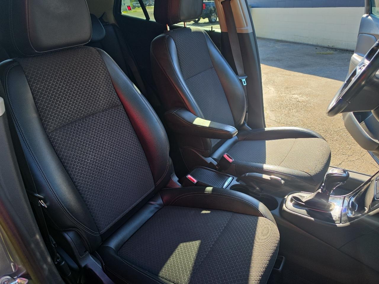 Buick Encore FWD 4dr Sport Touring 2019