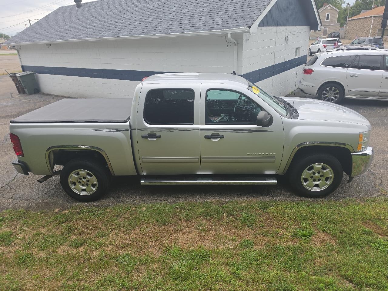 Chevrolet Silverado 1500 2WD Crew Cab 143.5" LT 2012