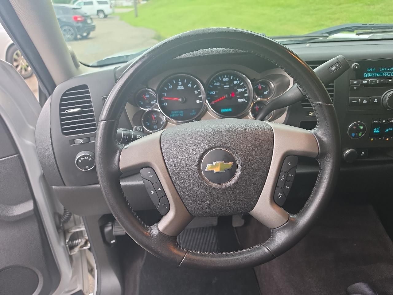 Chevrolet Silverado 1500 2WD Crew Cab 143.5" LT 2012