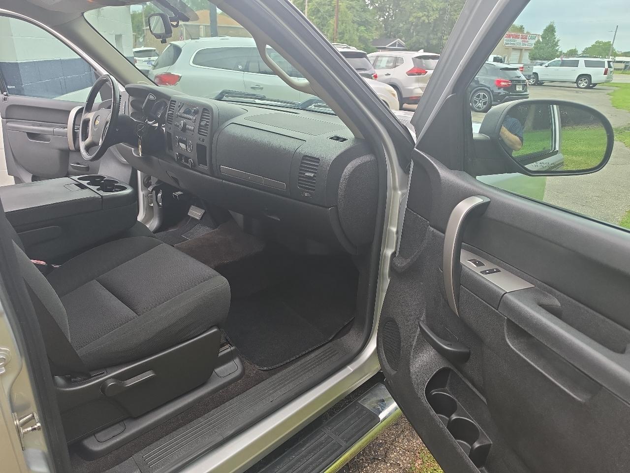 Chevrolet Silverado 1500 2WD Crew Cab 143.5" LT 2012
