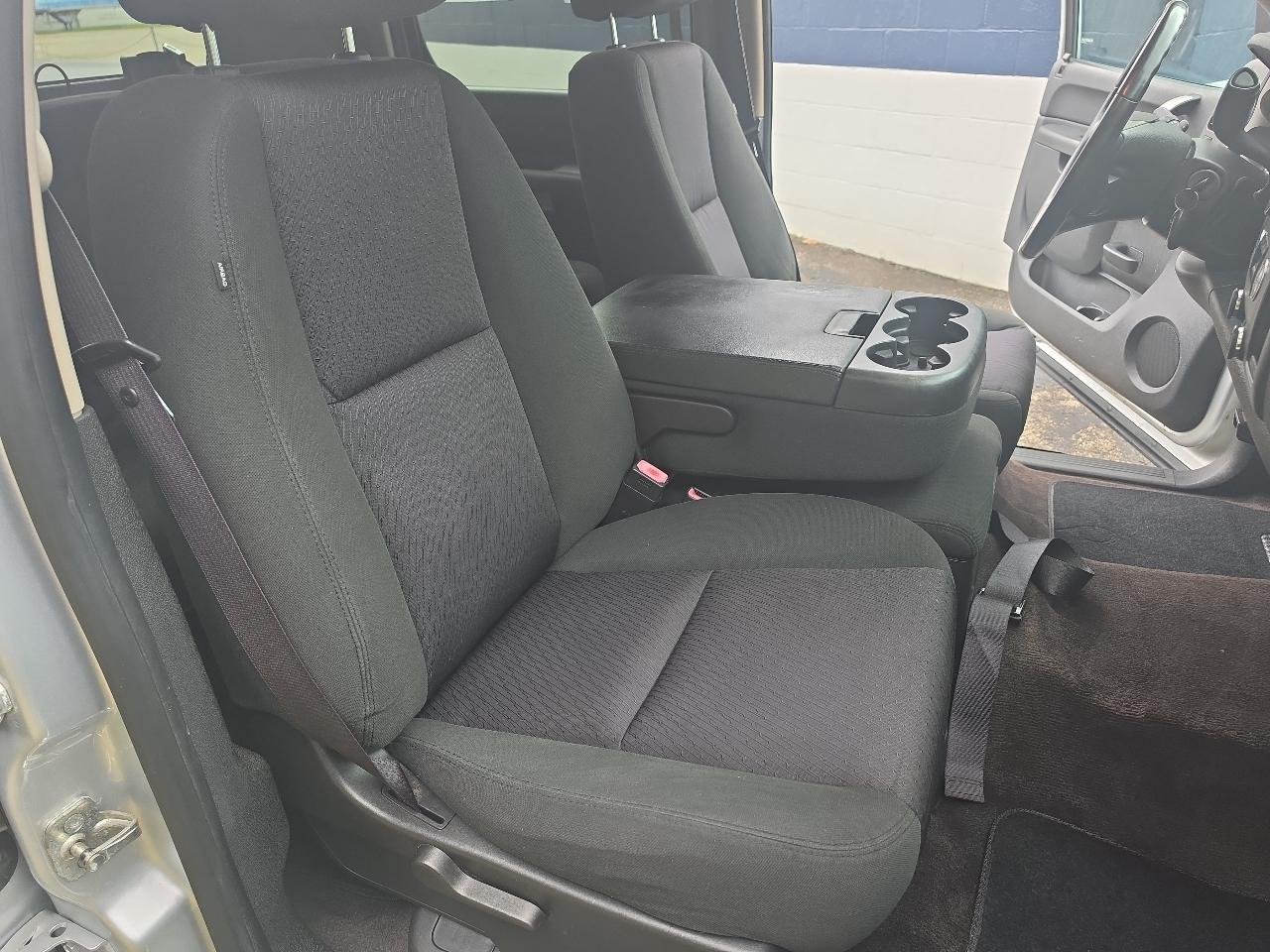 Chevrolet Silverado 1500 2WD Crew Cab 143.5" LT 2012