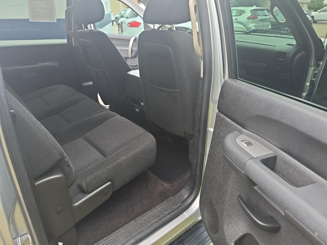Chevrolet Silverado 1500 2WD Crew Cab 143.5" LT 2012