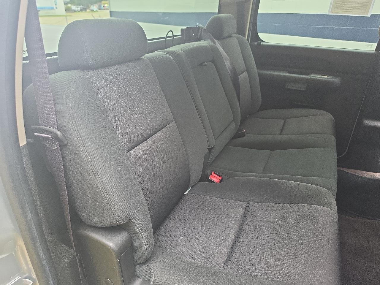Chevrolet Silverado 1500 2WD Crew Cab 143.5" LT 2012