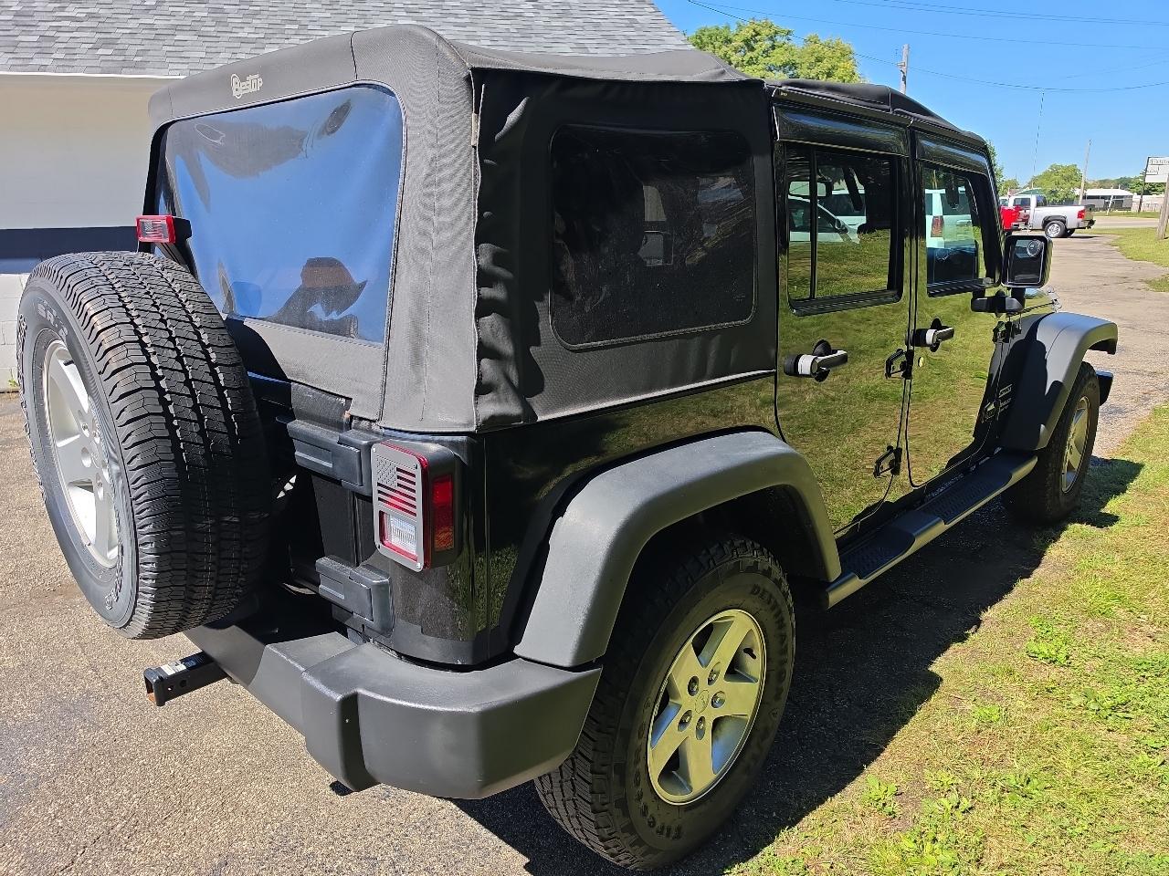 Jeep Wrangler Unlimited 4WD 4dr Sport 2016