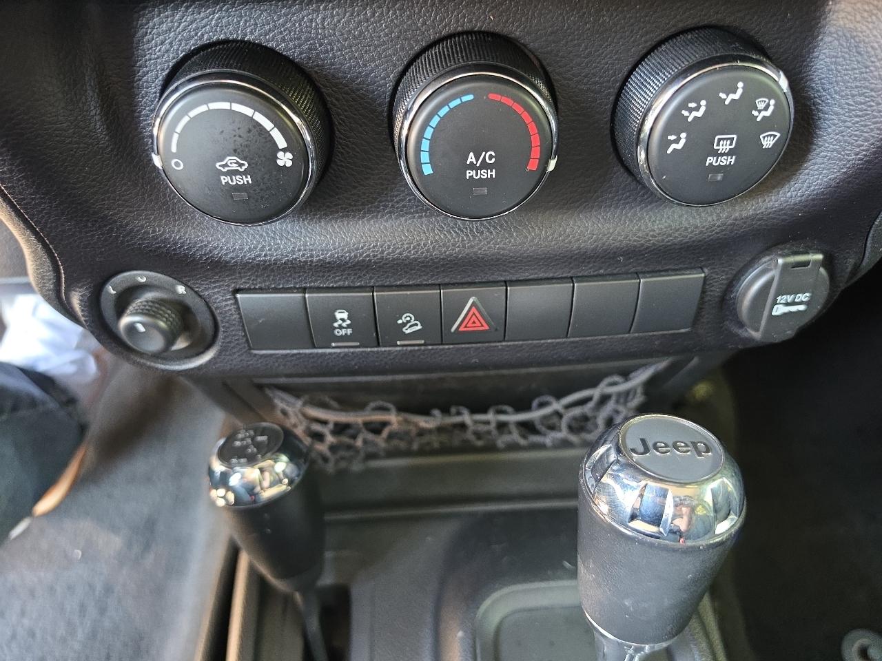 Jeep Wrangler Unlimited 4WD 4dr Sport 2016